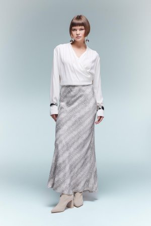 Атласная юбка-миди трапеции с нормальной талией и узором , серый DeFacto