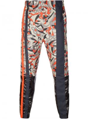 Спортивные брюки с принтом Devon Halfnight Leflufy. Цвет: многоцветный