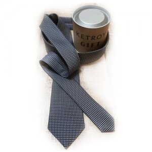 Мужской галстук чёрный в подарочной упаковке KETROY. Цвет: черный/белый