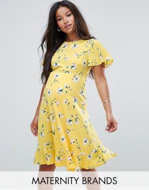 Чайное платье с цветочным принтом и рюшами Maternity-Мульти Queen Bee