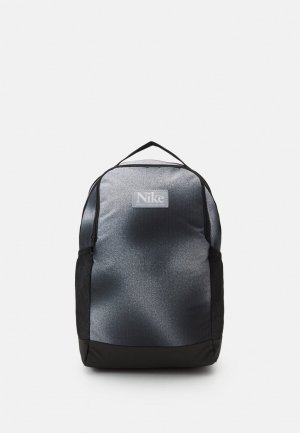Рюкзак BRASILLIA BACKPACK UNISEX , цвет black/black/white Nike Sportswear