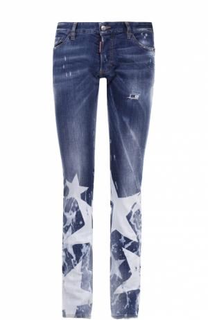 Зауженные джинсы с декоративными потертостями и принтом Dsquared2. Цвет: синий