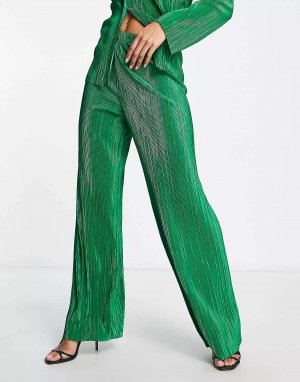 Изумрудно-зеленые брюки из фактурного бархата с плиссировкой I Saw It First. Цвет: зеленый
