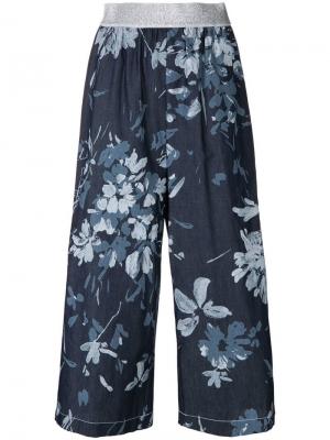 Укороченные брюки с цветочным принтом I'M Isola Marras. Цвет: синий