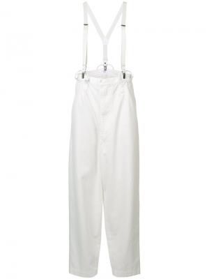 Джинсовые брюки на подтяжках Ys Y's. Цвет: белый