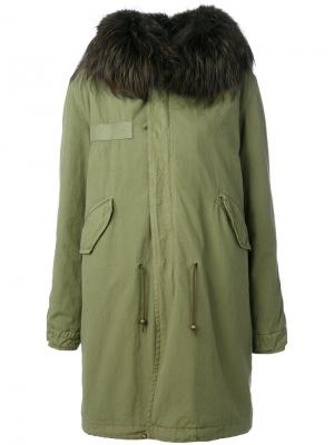 Пальто с капюшоном и мехом енота Mr & Mrs Italy. Цвет: зелёный