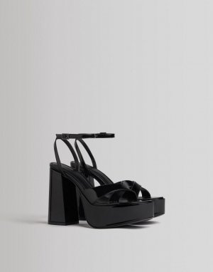 Черные сандалии на платформе с каблуком в стиле ретро -Черный цвет Bershka