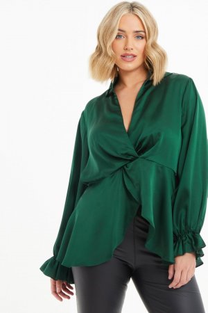 Зеленая атласная блузка с манжетами и оборками Curve Quiz