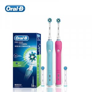 Электрическая зубная щетка Oral B Pro600 3D Action Clean Аккумуляторная Oral-B