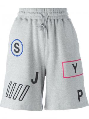 Спортивные шорты с принтом букв Steve J & Yoni P. Цвет: серый