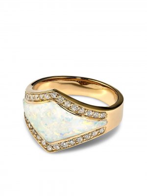 Кольцо из желтого золота с опалом и бриллиантами Jacquie Aiche. Цвет: золотистый
