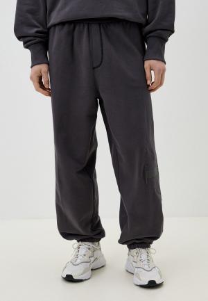 Брюки спортивные Calvin Klein Jeans. Цвет: серый
