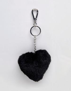 Пушистый брелок для ключей в форме сердца Monki. Цвет: черный