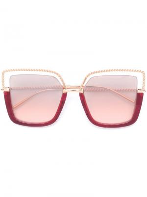 Солнцезащитные очки в массивной квадратной оправе Boucheron Eyewear. Цвет: красный