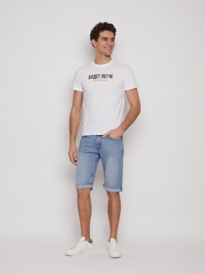 Удлинённые джинсовые шорты с отворотами zolla. Цвет: светло-голубой