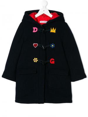 Пальто с аппликационными заплатками Dolce & Gabbana Kids. Цвет: синий