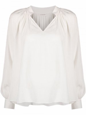 Блузка с V-образным вырезом и длинными рукавами By Malene Birger. Цвет: белый