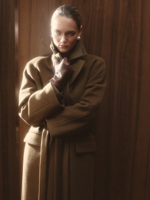 Пальто Michelle от Present & Simple. Цвет: сицилийская олива