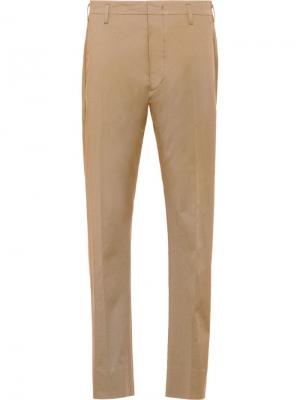 Классические брюки Prada. Цвет: бежевый