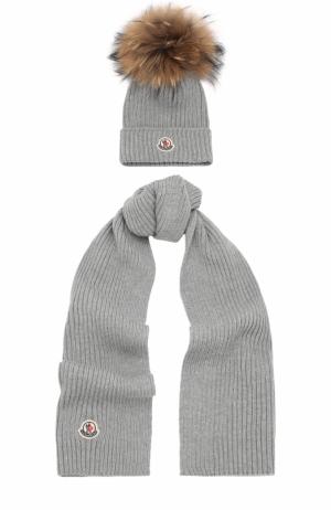 Комплект из шарфа и шапки Moncler Enfant. Цвет: серый