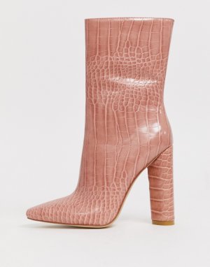 Светло-розовые полусапожки с эффектом крокодиловой кожи на блочном каблуке Simmi London Shoes