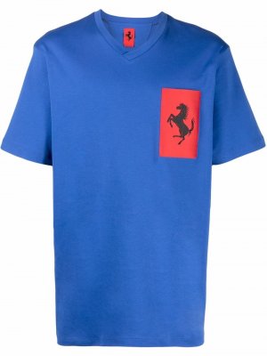 Logo-patch V-neck T-shirt Ferrari. Цвет: синий