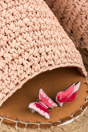 Розовые пантолеты с брошами Marco Bonne`. Цвет: бежевый