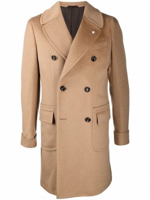 Двубортное пальто LUIGI BIANCHI MANTOVA. Цвет: бежевый