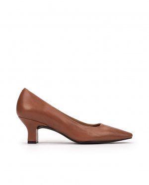 Женские кожаные туфли с острым носком , коричневый Pedro Miralles