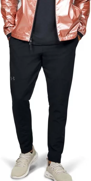 Спортивные брюки мужские Flex Woven Tapered Pants черные 3XL Under Armour. Цвет: черный