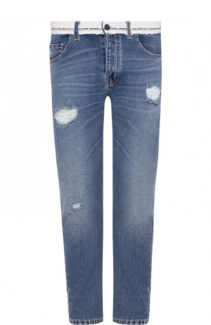 Укороченные джинсы прямого кроя с потертостями Frankie Morello. Цвет: синий