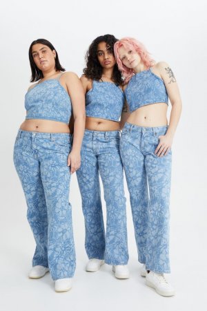 Расклешенные низкие джинсы 90-х , синий деним/цветы H&M