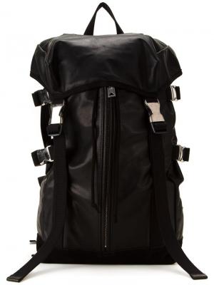 Рюкзак с пряжками Maison Mihara Yasuhiro. Цвет: чёрный