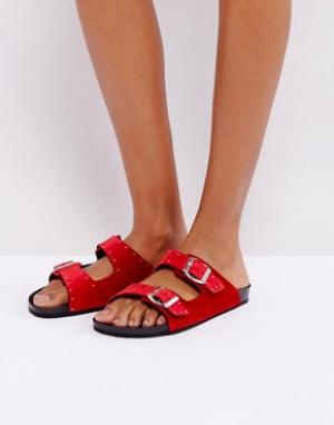 Бархатные сандалии в стиле вестерн с пряжками SixtySeven. Цвет: красный