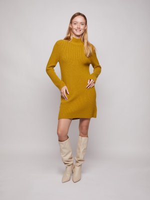 Вязаное платье-свитер zolla. Цвет: горчичный
