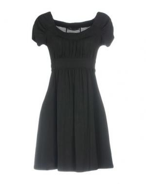 Короткое платье DOPPIO SEGNO. Цвет: черный