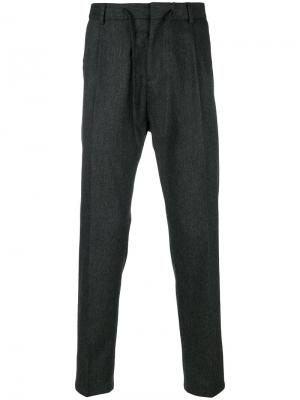 Плиссированные брюки с эластичным поясом Paolo Pecora. Цвет: серый