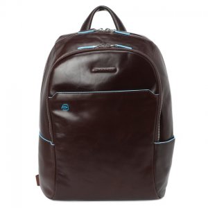 Дорожные и спортивные сумки Piquadro. Цвет: коричневый