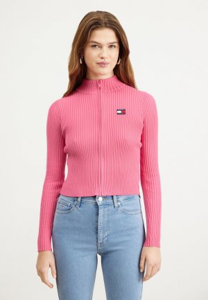 Кардиган ZIP THRU BADGE , цвет pink alert Tommy Jeans