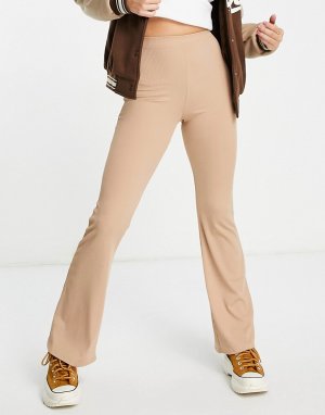 Расклешенные зауженные брюки в рубчик -Коричневый цвет Miss Selfridge