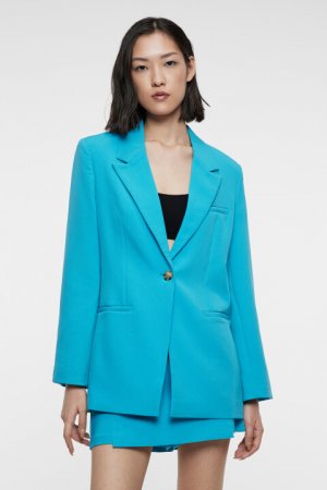 Пиджак удлиненный приталенный с прорезными карманами befree. Цвет: голубой