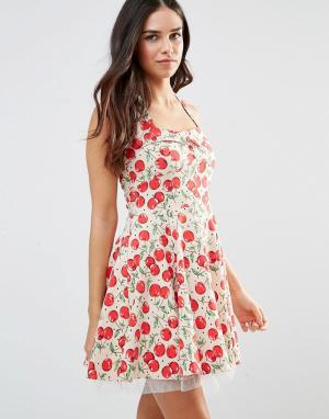 Короткое приталенное платье в стиле 50-х с принтом вишен Iska. Цвет: кремовый