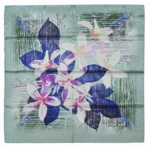 Платок , натуральный шелк, 90х90 см, мультиколор Laura Biagiotti. Цвет: фиолетовый/синий/зеленый