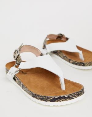 Белые кожаные сандалии с перемычкой между пальцами Kaltur. Цвет: бежевый