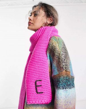 Розовый вязаный шарф с монограммой и буквой E ASOS