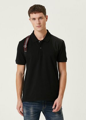 Черная футболка с воротником-поло и полоской на плечах логотипом ремешком Alexander McQueen. Цвет: черный