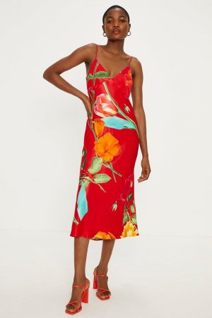 Атласное платье-комбинация большого размера с цветочным принтом , красный Oasis