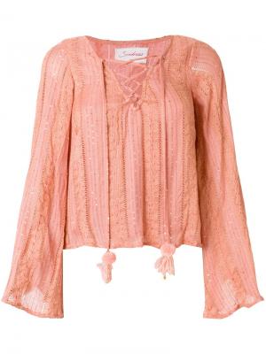 Блузка с вырезом на шнуровке Sundress. Цвет: розовый и фиолетовый