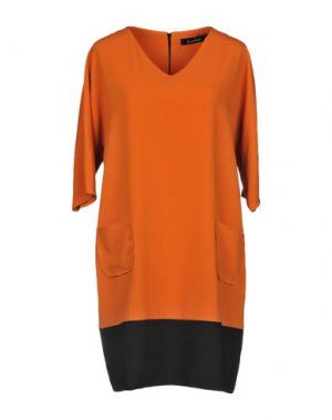 Короткое платье LOVLET. Цвет: оранжевый
