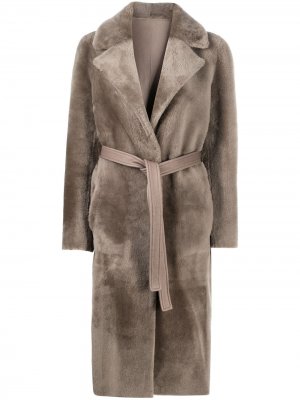 Пальто с мехом и поясом Blancha. Цвет: серый